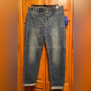 Apt 9 medium wash denim bottoms
